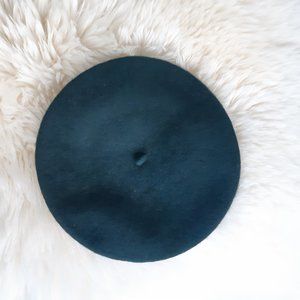 NWT Aldo | Wool beret in dark green O/S